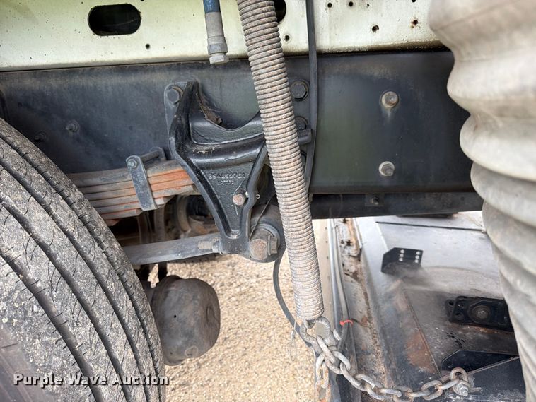 image for item ED5336 2016 International 4300 street sweeper truck