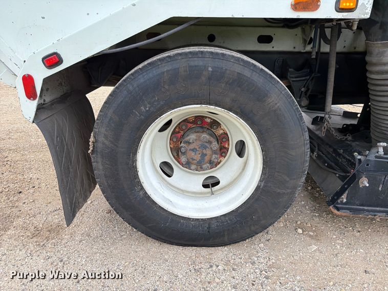 image for item ED5336 2016 International 4300 street sweeper truck