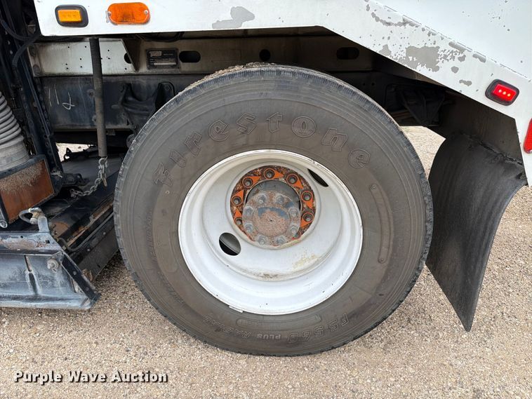 image for item ED5336 2016 International 4300 street sweeper truck