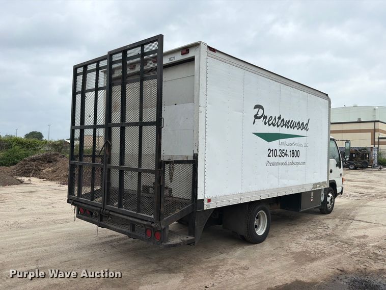 image for item ED5342 2005 GMC W4500 box truck