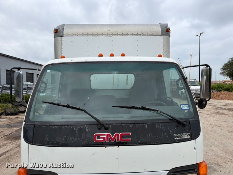 image for item ED5342 2005 GMC W4500 box truck