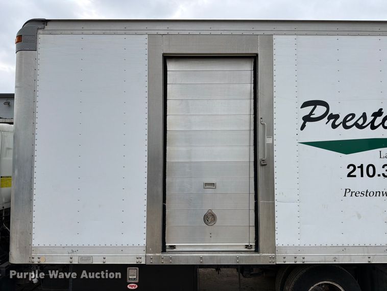 image for item ED5342 2005 GMC W4500 box truck