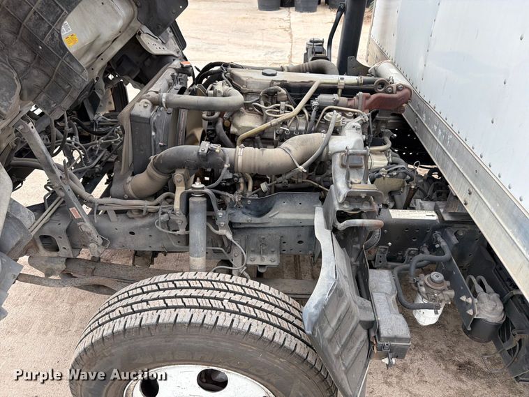 image for item ED5342 2005 GMC W4500 box truck