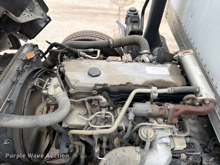 image for item ED5342 2005 GMC W4500 box truck