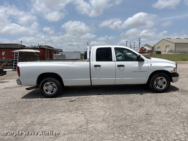 image for item ED5346 2004 Dodge Ram 2500 Crew Cab pickup truck