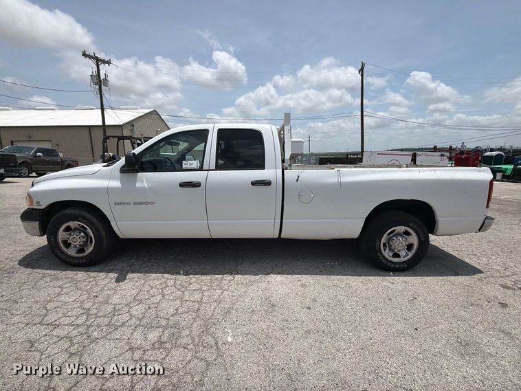 image for item ED5346 2004 Dodge Ram 2500 Crew Cab pickup truck