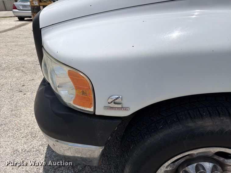 image for item ED5346 2004 Dodge Ram 2500 Crew Cab pickup truck