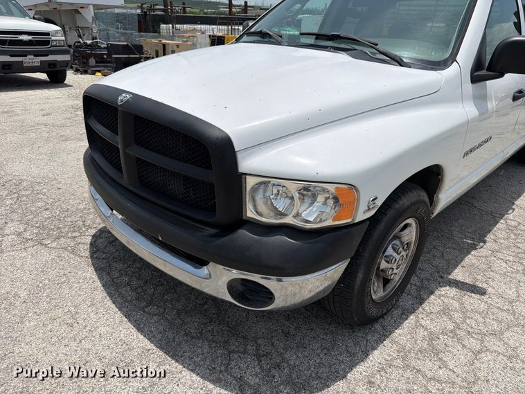 image for item ED5346 2004 Dodge Ram 2500 Crew Cab pickup truck