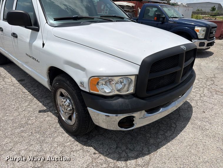 image for item ED5346 2004 Dodge Ram 2500 Crew Cab pickup truck