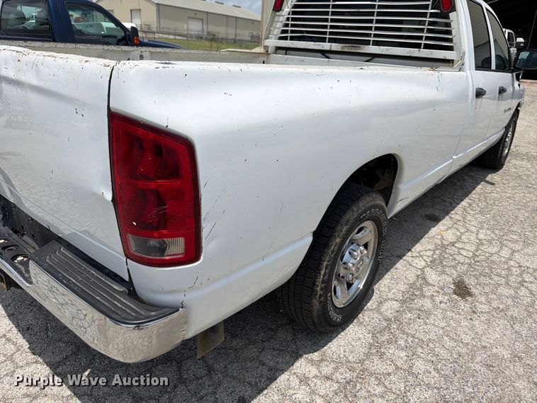 image for item ED5346 2004 Dodge Ram 2500 Crew Cab pickup truck