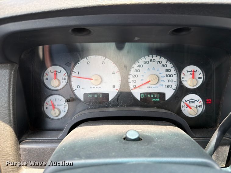 image for item ED5346 2004 Dodge Ram 2500 Crew Cab pickup truck