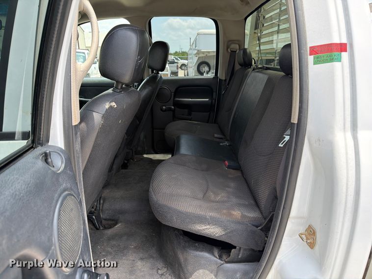 image for item ED5346 2004 Dodge Ram 2500 Crew Cab pickup truck