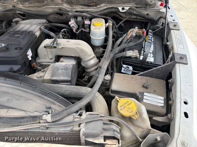 image for item ED5346 2004 Dodge Ram 2500 Crew Cab pickup truck