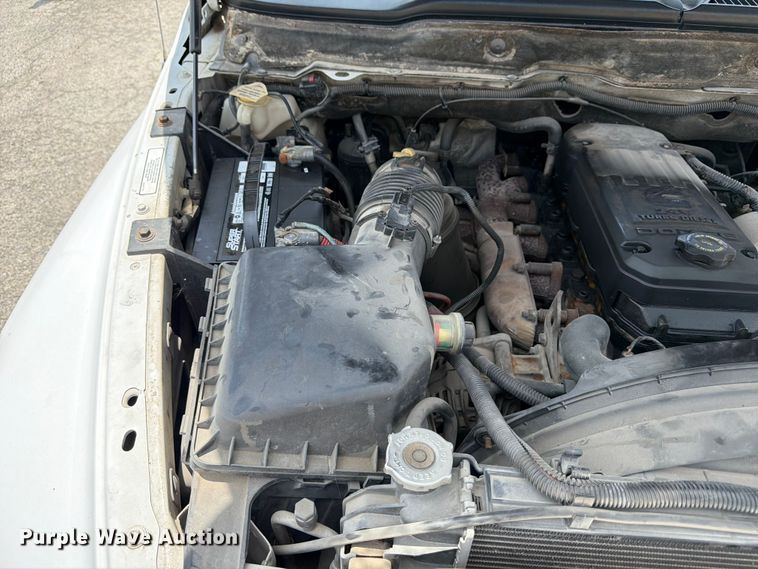 image for item ED5346 2004 Dodge Ram 2500 Crew Cab pickup truck