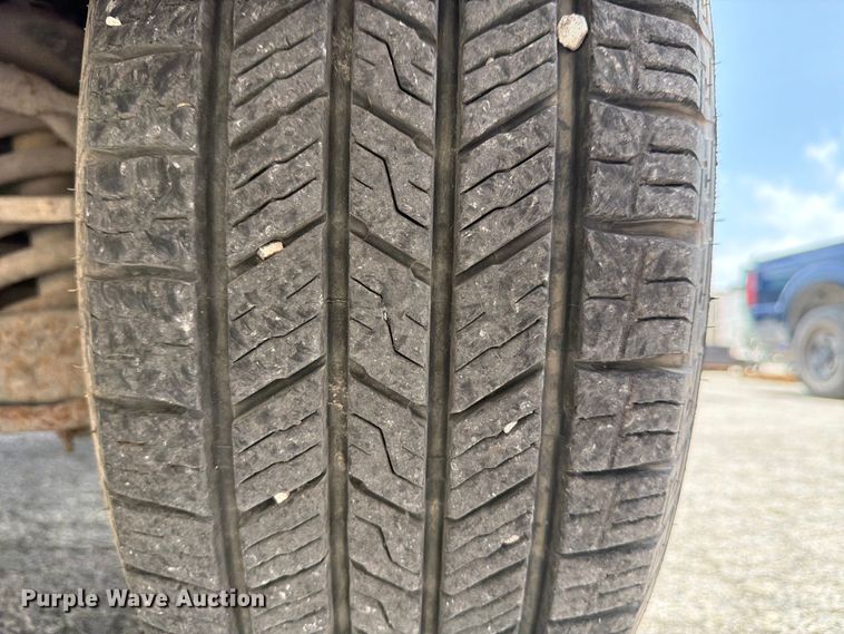 image for item ED5346 2004 Dodge Ram 2500 Crew Cab pickup truck