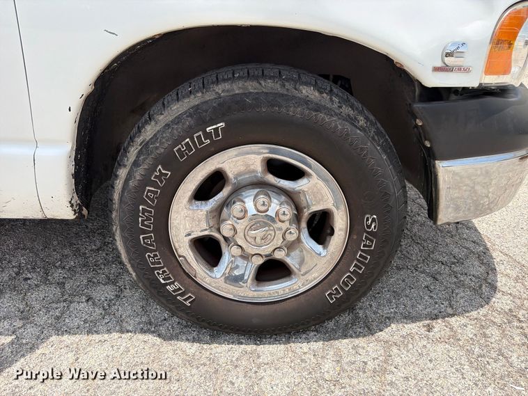 image for item ED5346 2004 Dodge Ram 2500 Crew Cab pickup truck