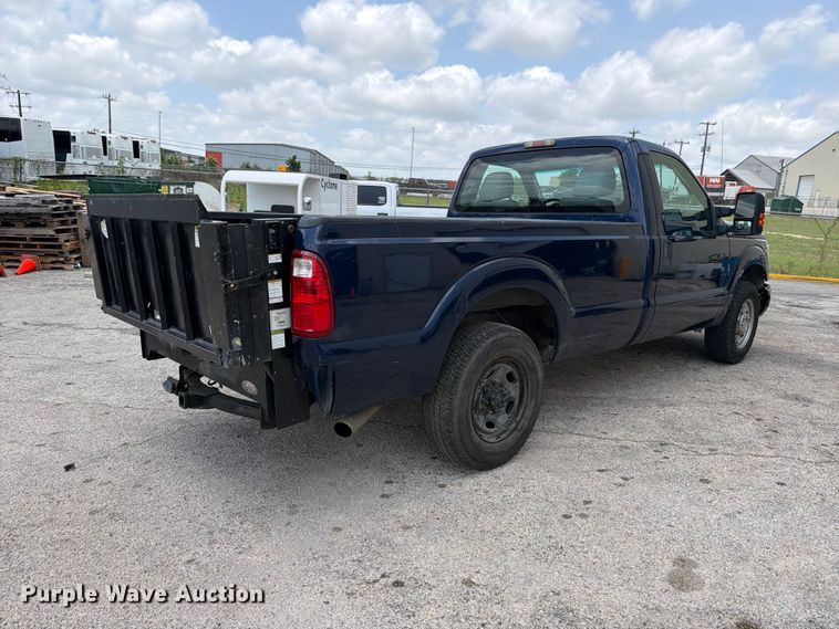 image for item ED5347 2012 Ford F250 Super Duty pickup truck