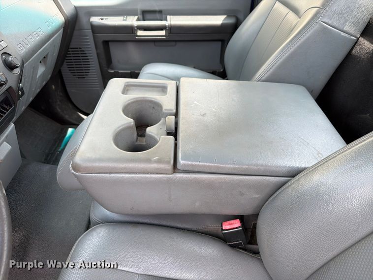 image for item ED5347 2012 Ford F250 Super Duty pickup truck