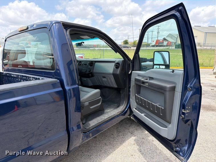 image for item ED5347 2012 Ford F250 Super Duty pickup truck