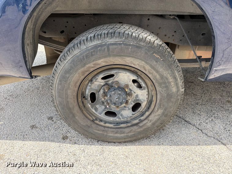 image for item ED5347 2012 Ford F250 Super Duty pickup truck