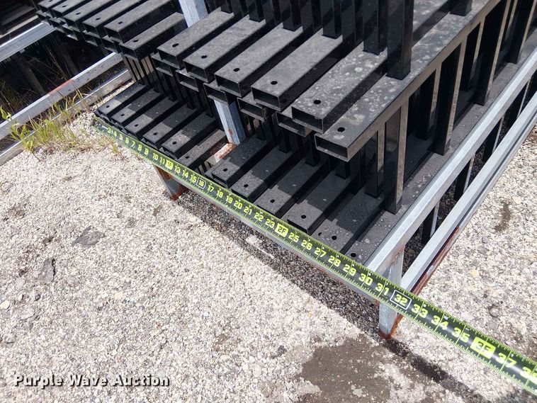 image for item EE1609 (22) Valley Pioneer F10 fence panels