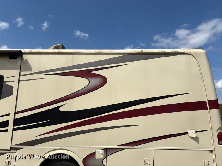 image for item EF1044 2006 Ford F550 RV