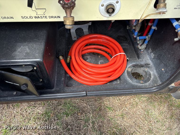image for item EF1044 2006 Ford F550 RV