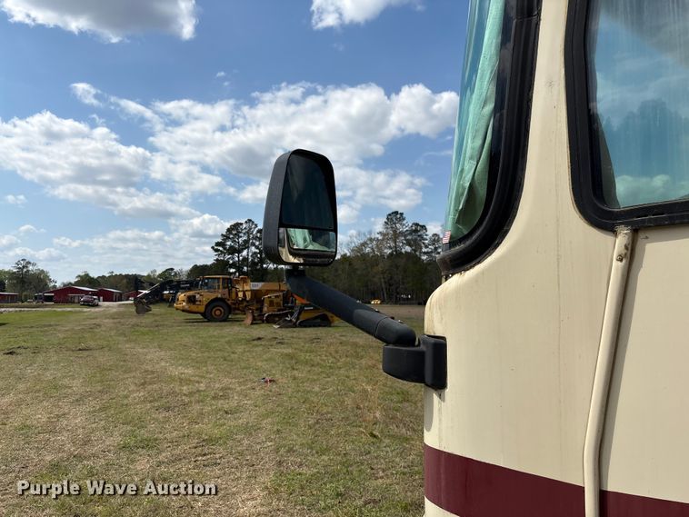 image for item EF1044 2006 Ford F550 RV