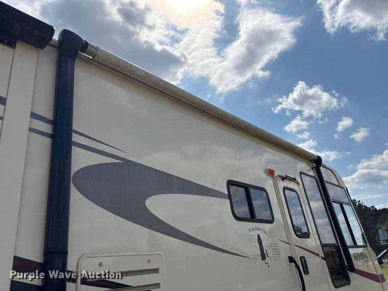 image for item EF1044 2006 Ford F550 RV