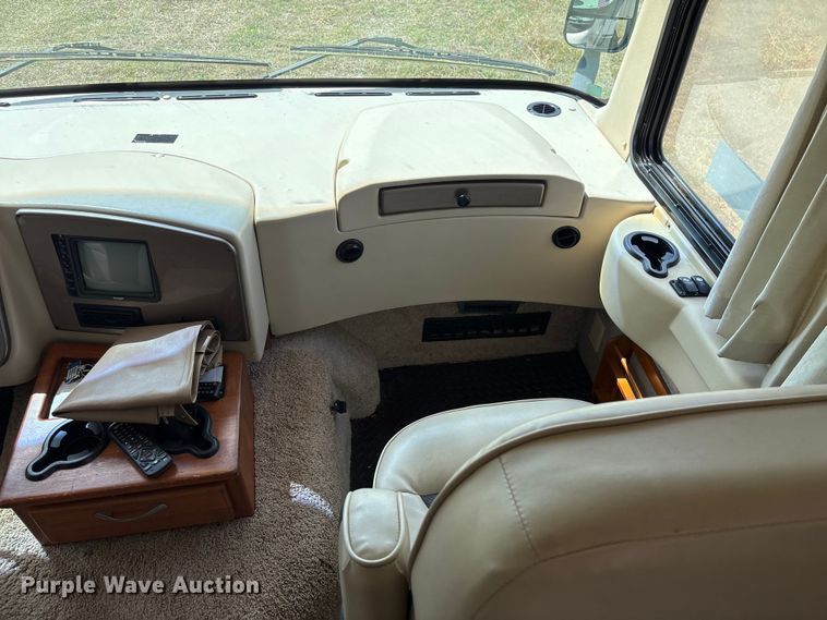 image for item EF1044 2006 Ford F550 RV