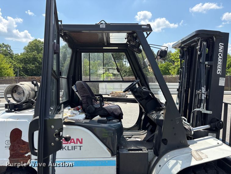 image for item EF1238 2015 Nissan PF90YLP forklift