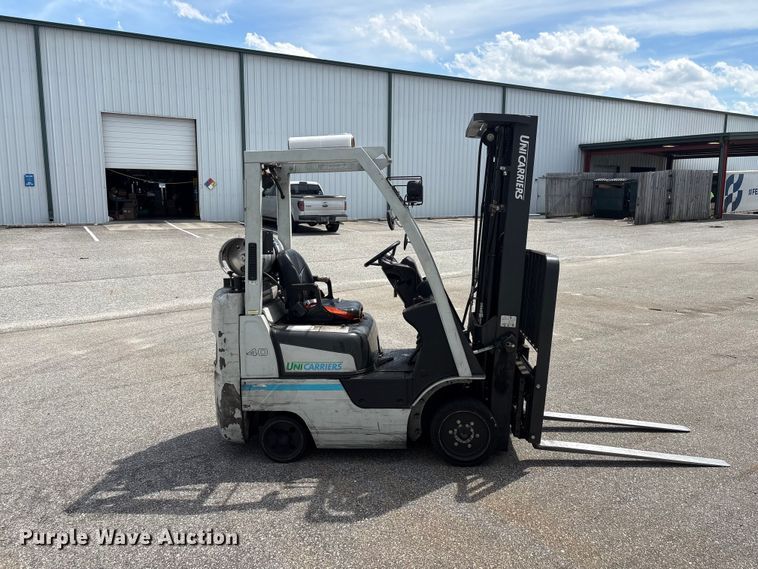 image for item EF1241 2018 UniCarriers CFS40 forklift
