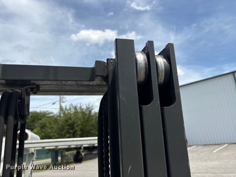 image for item EF1241 2018 UniCarriers CFS40 forklift