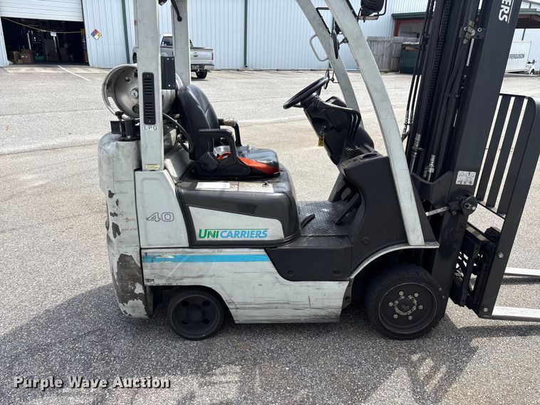 image for item EF1241 2018 UniCarriers CFS40 forklift