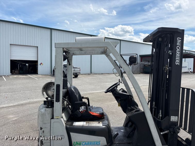 image for item EF1241 2018 UniCarriers CFS40 forklift