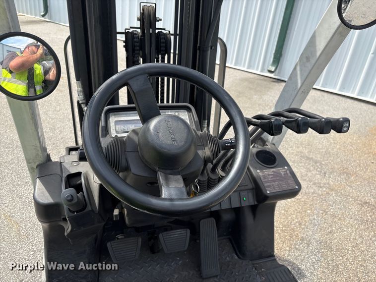 image for item EF1241 2018 UniCarriers CFS40 forklift