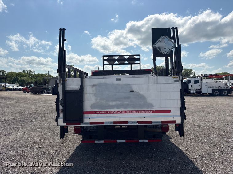 image for item EG5884 2007 Ford F450 Super Duty flatbed truck