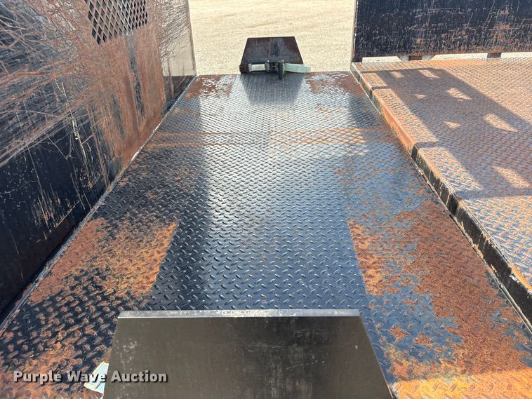 image for item EG5884 2007 Ford F450 Super Duty flatbed truck
