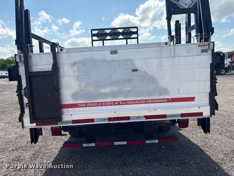 image for item EG5884 2007 Ford F450 Super Duty flatbed truck