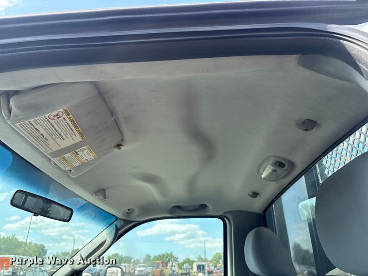 image for item EG5884 2007 Ford F450 Super Duty flatbed truck