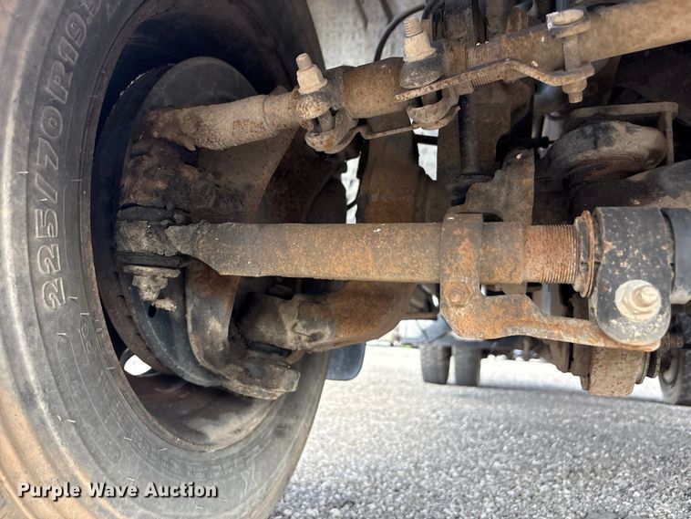 image for item EG5884 2007 Ford F450 Super Duty flatbed truck