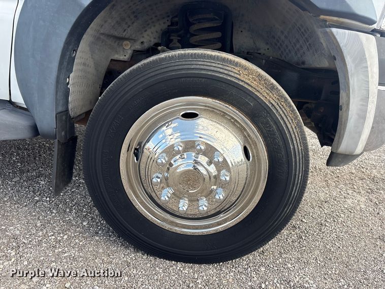 image for item EG5884 2007 Ford F450 Super Duty flatbed truck