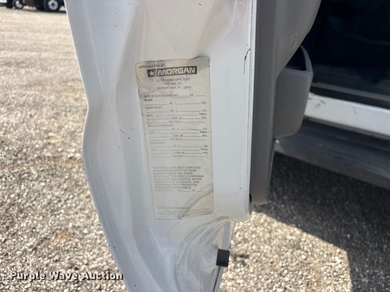 image for item EG5884 2007 Ford F450 Super Duty flatbed truck