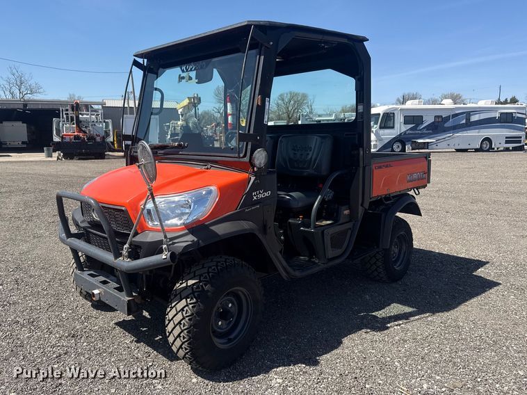 image for item EG8890 2013 Kubota RTV-X900 utility / service truck