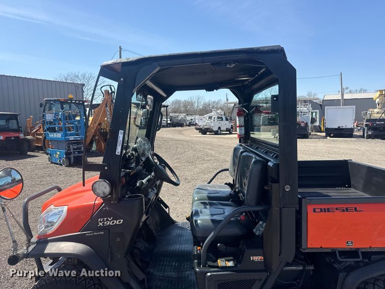 image for item EG8890 2013 Kubota RTV-X900 utility / service truck