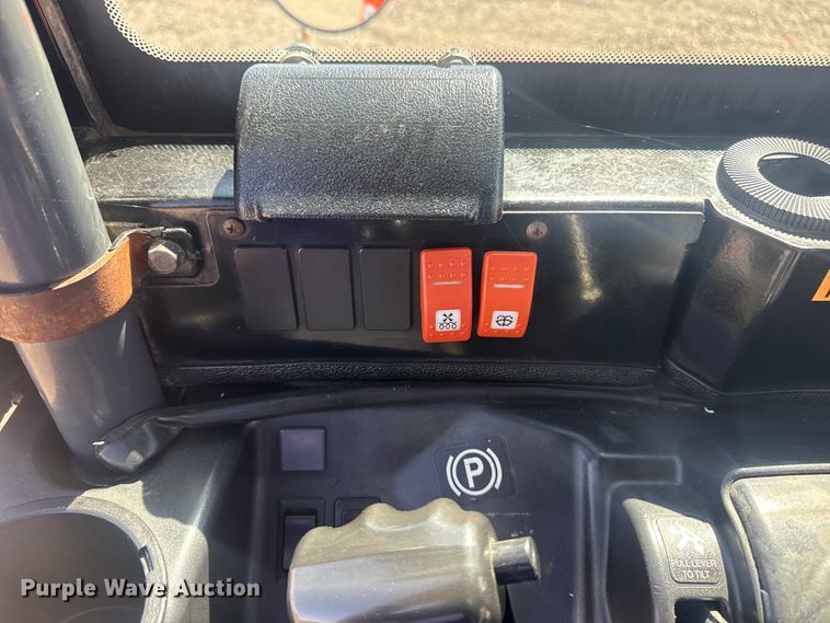 image for item EG8890 2013 Kubota RTV-X900 utility / service truck