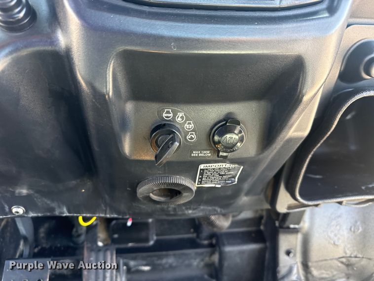 image for item EG8890 2013 Kubota RTV-X900 utility / service truck
