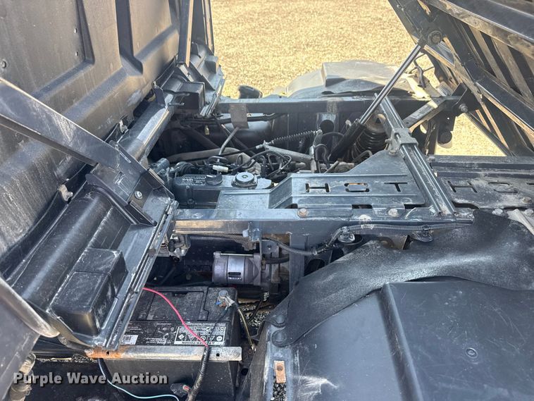 image for item EG8890 2013 Kubota RTV-X900 utility / service truck