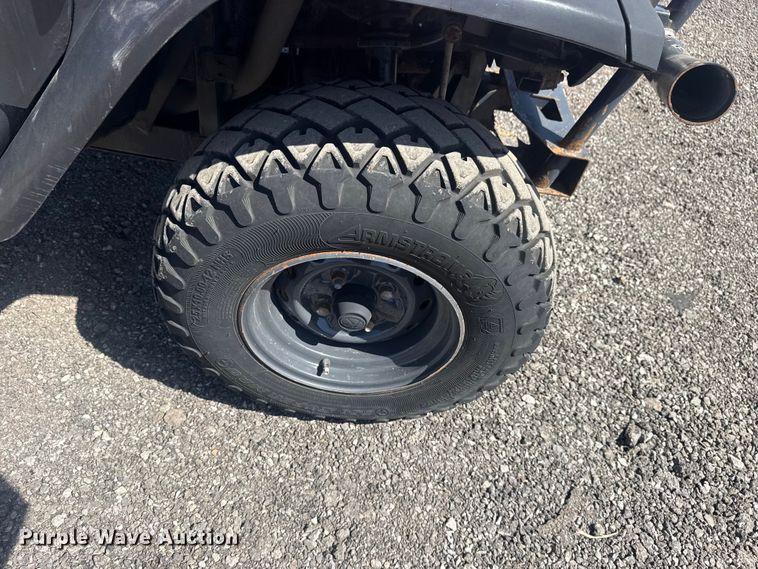 image for item EG8890 2013 Kubota RTV-X900 utility / service truck