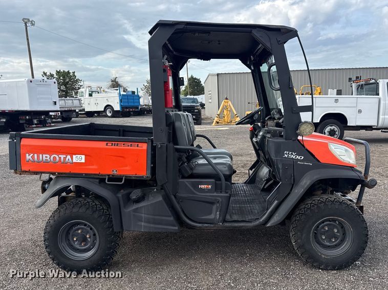 image for item EG8966 2015 Kubota RTV-X900 utility vehicle